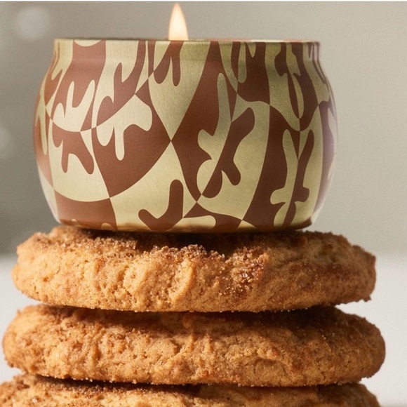 Anthropologie Other - Anthropologie NWT Voluspa Gourmand Gingerbread Chalet Candle 4-ounce